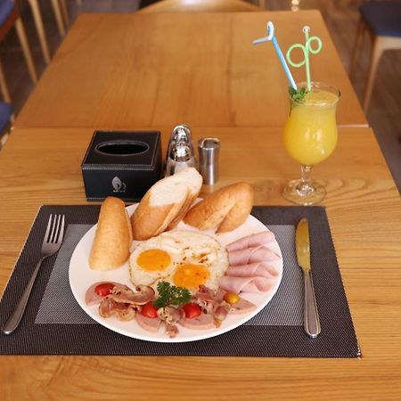 Bb ホテル ニャチャン エクステリア 写真